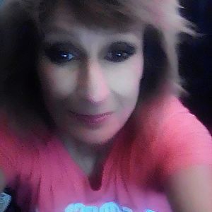 Meet your Posher, Neece